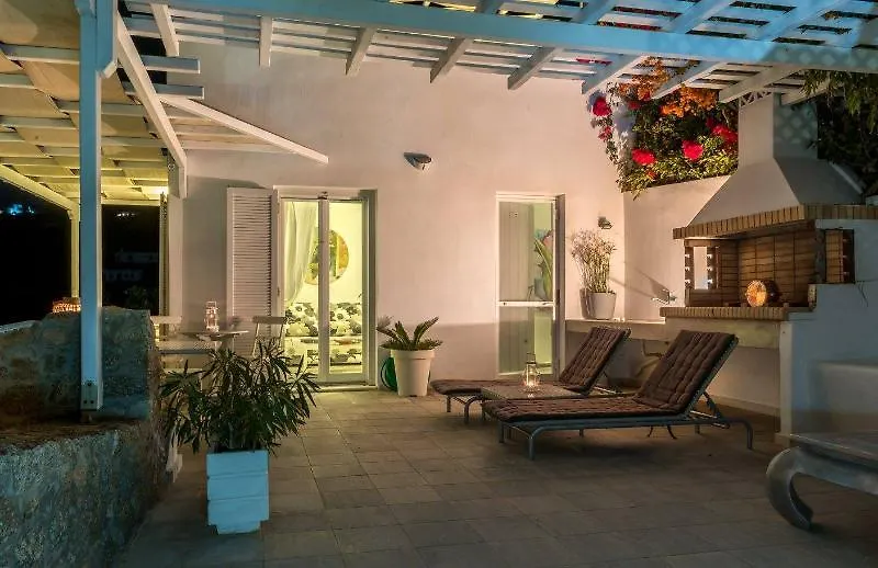 Super Rockies Resort Mykonos Town
